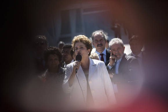 Dilma y Lula hoy en Brasilia. Foto: Felipe Dana/ AP