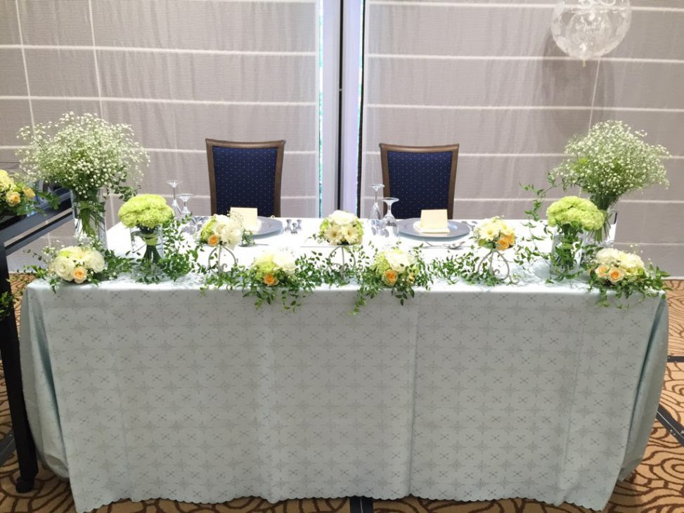 ナチュラルなメインテーブル装花 Nacole Gallery