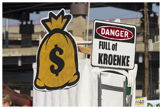 STL Mardi Gras Parade 2015-02-06 16