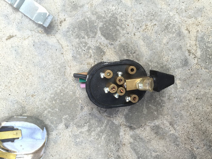 ウインカー故障原因はスイッチ