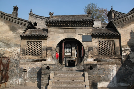 the halls in the front, and bedrooms at the back