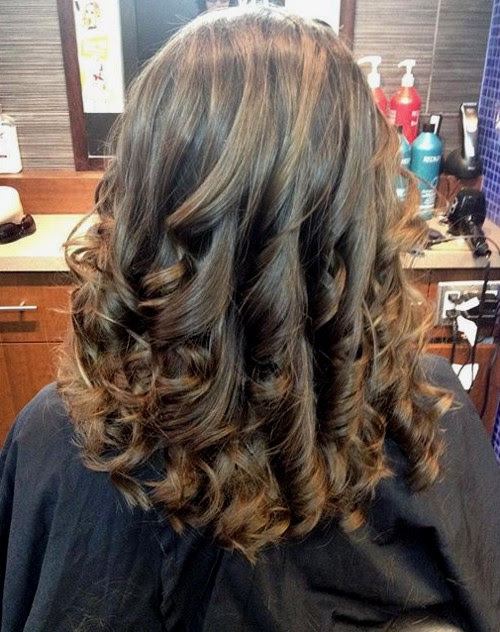 40 V-Cut and U-Cut Hairstyles to Angle Your Strands to ...
