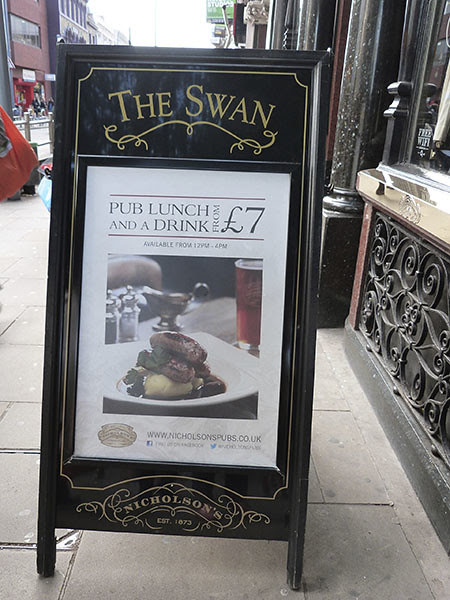 pub lunch at the Swan's