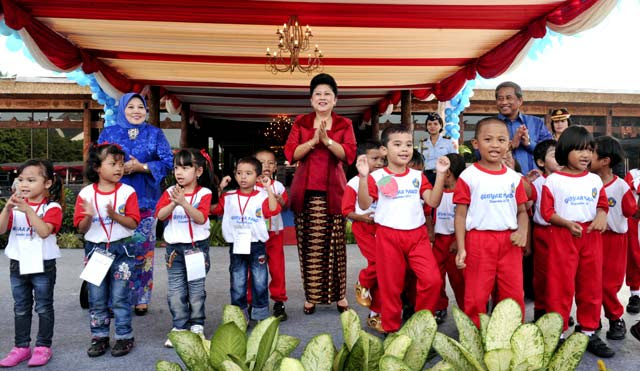 Ibu Ani Jadi Bunda PAUD