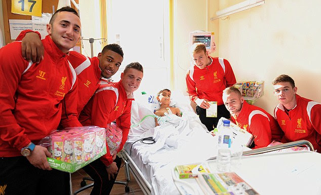 Visiting time: Samed Yesil, Jordan Ibe, Kristoffer Peterson, Craig Roddan, Ryan McLaughlin and Jack Dunn