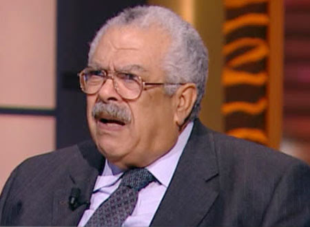 جولولي | حسب الله الكفراوي: «البقرة الضاحكة» هو السبب