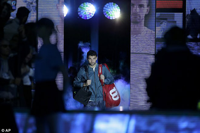 "Tiểu Federer" khóc ngon lành, nâng cúp ATP Finals lịch sử - 1