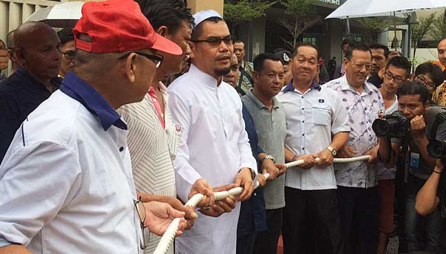 jamal-yunos-bot-nelayan-sekinchan-1