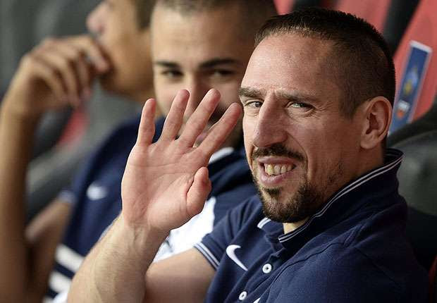 Bayern hit back at Platini over Ribery retirement row