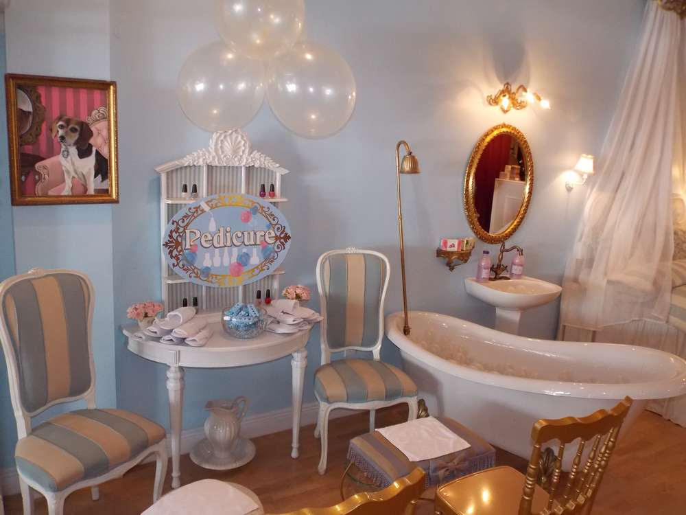 At one point the mad hatter, while singing to the queen of hearts, murdered time. Spa And Tea Time Birthday Party - Birthday Party Ideas