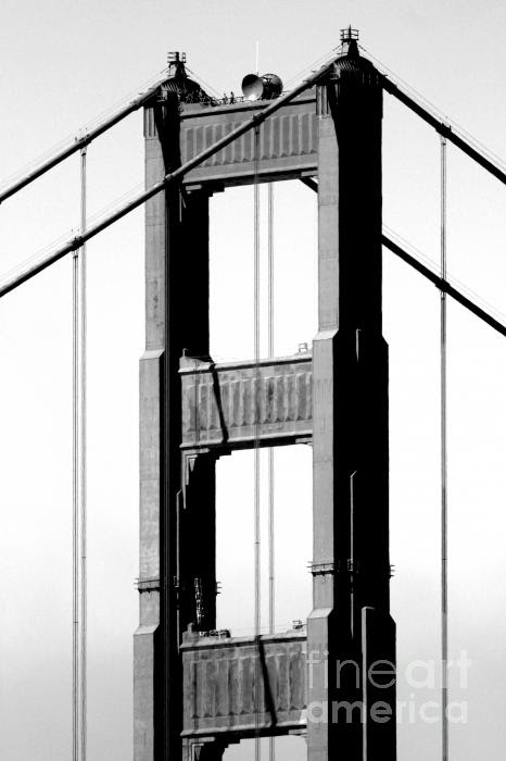 san francisco golden gate bridge black and white. Golden Gate Bridge Tower
