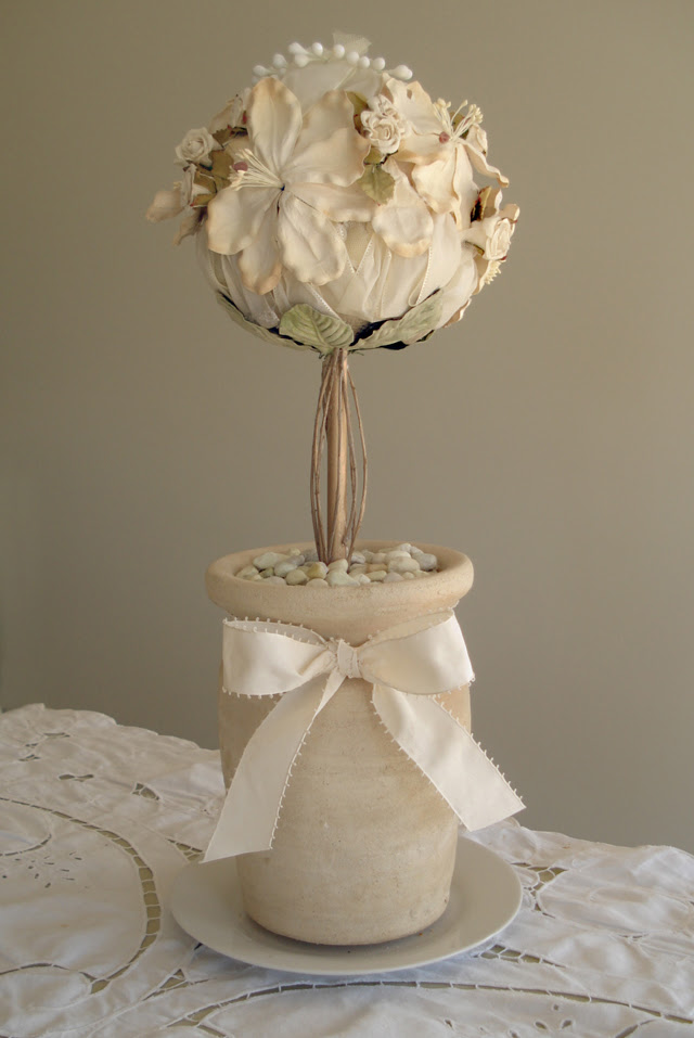 I really wish I had a photo of the vintage wedding bouquet that I used to 
