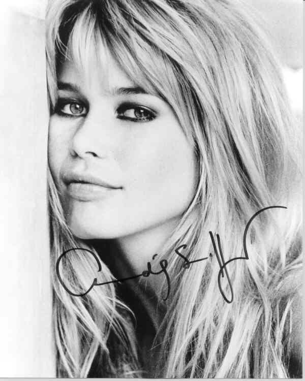 Claudia Schiffer - Picture Gallery