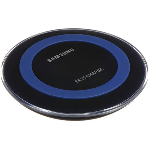 Now, if you choose the option of samsung galaxy s21 accessories buy online, you will be able to get your hands on some amazing phone. Samsung Fast Charge Qi Wireless Charging Pad (Blue)