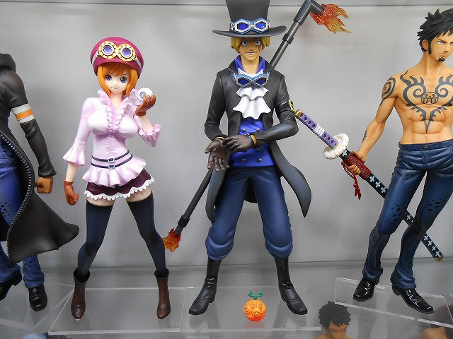 P O Pサボ アクリル台座化 フィギュア サンザイ ﾜﾝﾋﾟｰｽ ﾄﾞﾗｺﾞﾝﾎﾞｰﾙのフィギュアをレビュー
