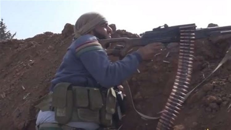 اشتباكات بين فصائل “معارضة” و”داعش” في ريف درعا الغربي