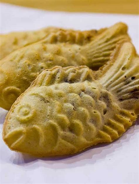 Dodongkal atau dongkal adalah sejenis makanan tradisional atau kue tradisional indonesia yang termasuk ke dalam . Resep Kue Ikan Korea | Resepkoki.co