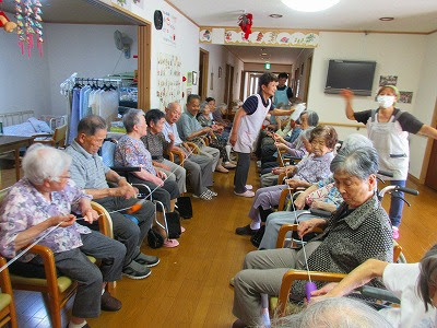 レクリエーションゲーム特集 室内 屋内で楽しめる簡単な遊びを紹介