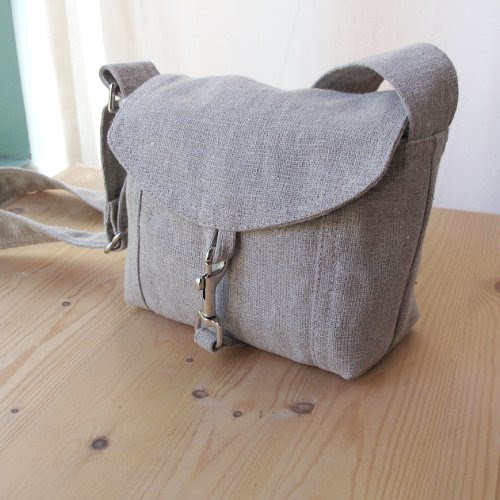 camera bag. this camera bag also makes