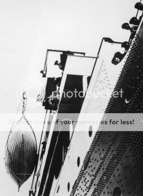 http://i405.photobucket.com/albums/pp137/maswas/Old_Titanic_20.jpg