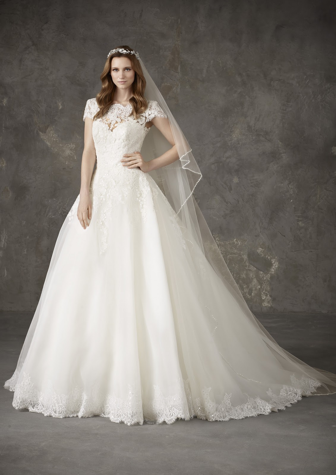 San Patrick Wedding dresses  Pronovias Privee 2019 in Riga