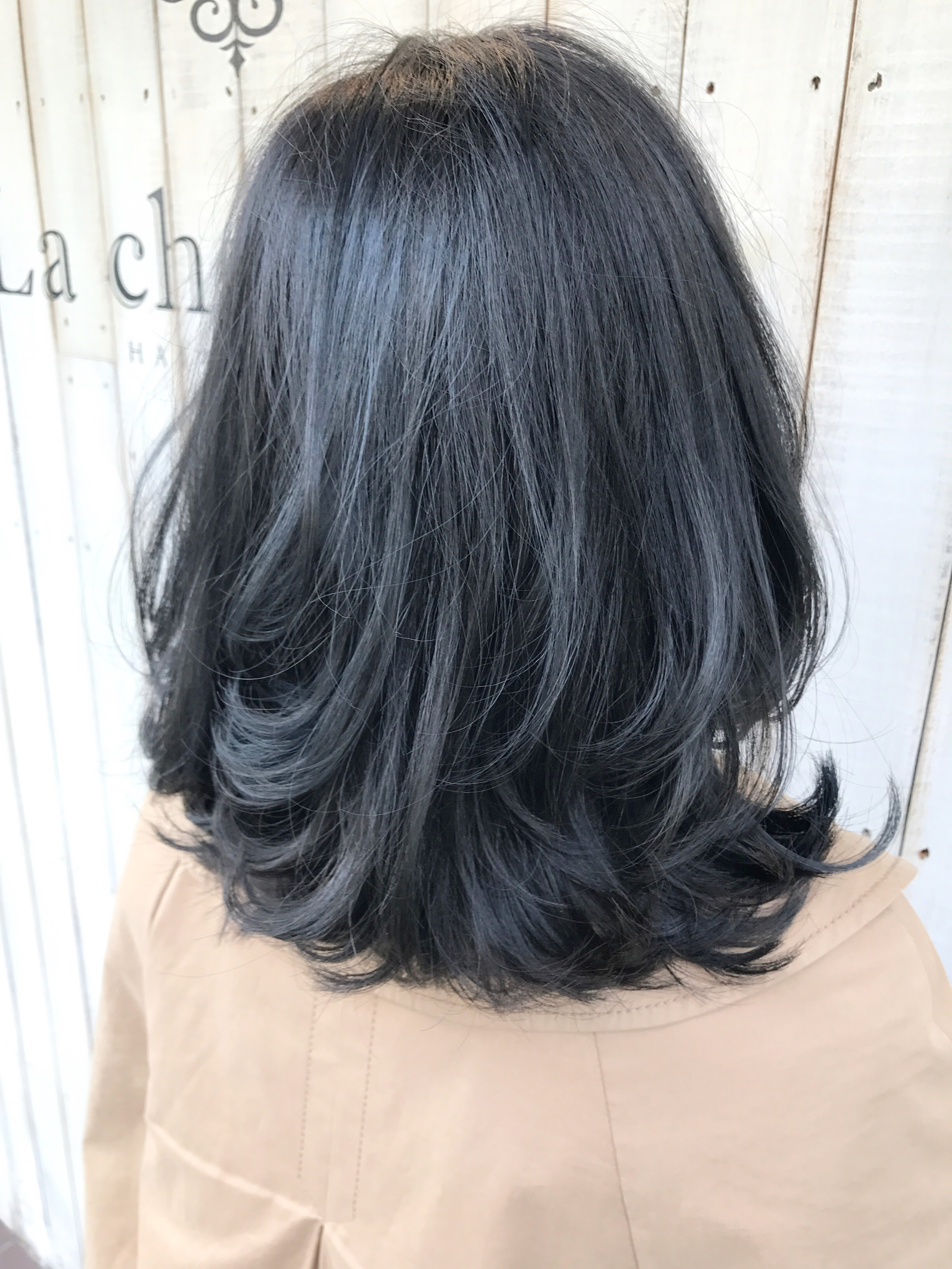 濃いめのブルーグレーをオススメしている理由について 亀有の外国人風ヘアカラーが得意な美容院 La Chouchou ラ シュシュ