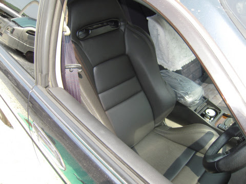 ニッサン ローレル