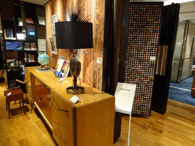 スタッフ取材記 Vol 10 輸入壁紙専門店 Walpa Store Shinjuku 東京都新宿区 といれたすブログ