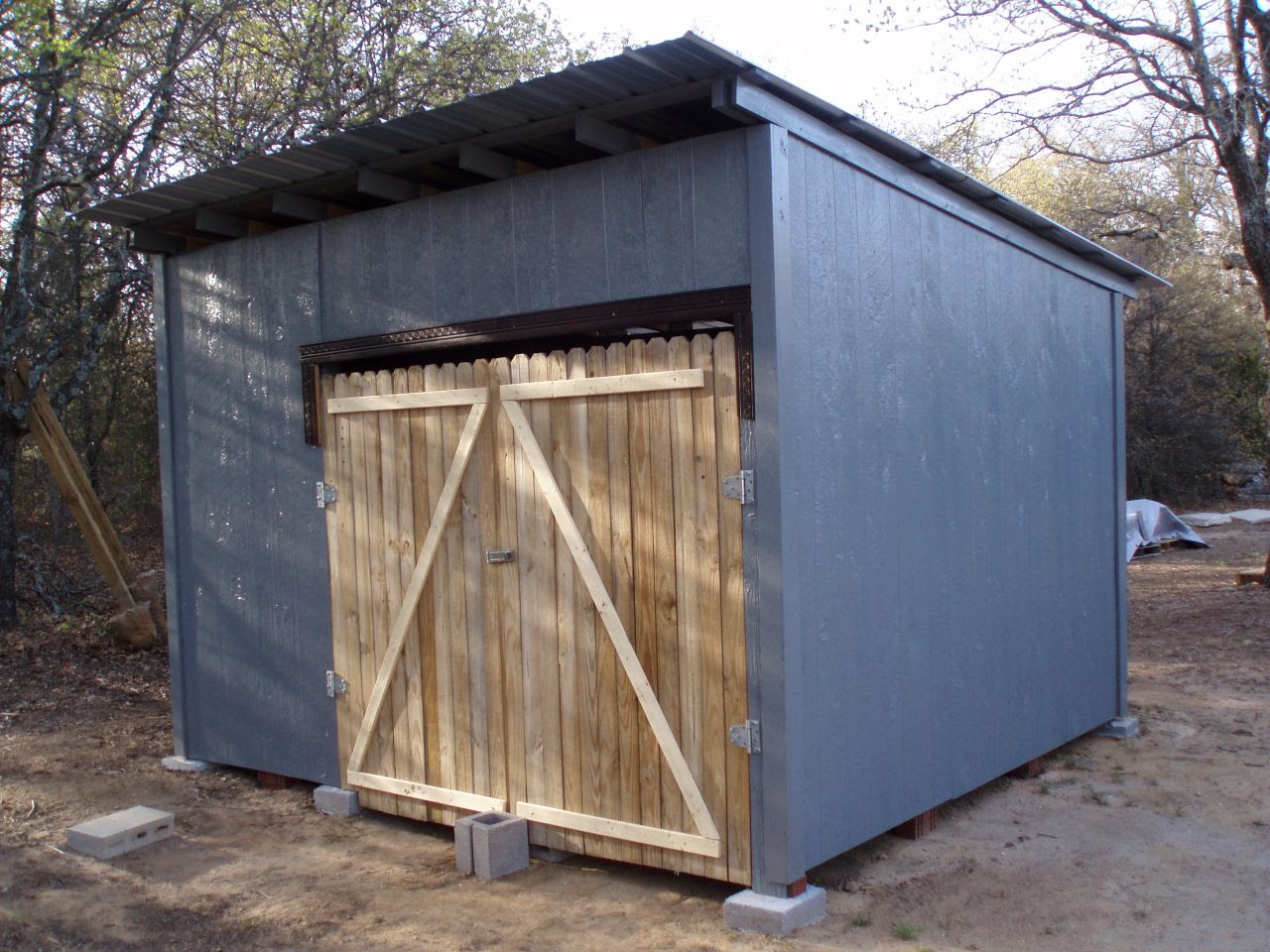 Wood Pallet Shed Project