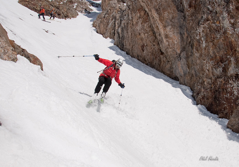 descenso corredor sur Garmo Negro 11