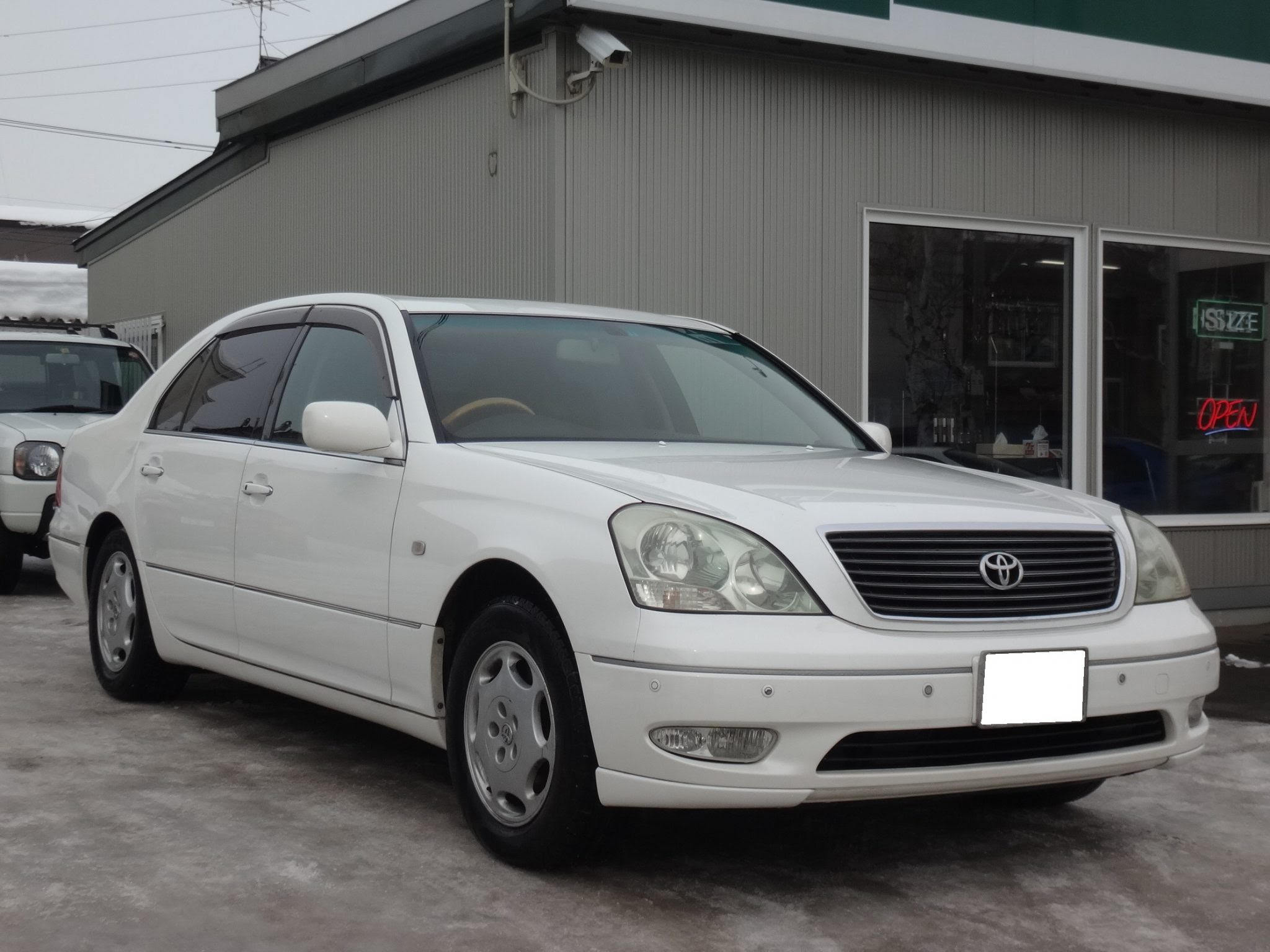 トヨタ セルシオ ｃ仕様 ｕｃｆ３１ 買取 中古車 スポーツカーのイサイズ