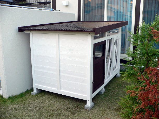 屋外に置くオシャレな犬小屋 犬小屋製作工房 ｋ