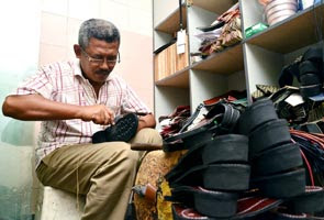 Capal buatan tangan untuk Aidilfitri  Astro Awani