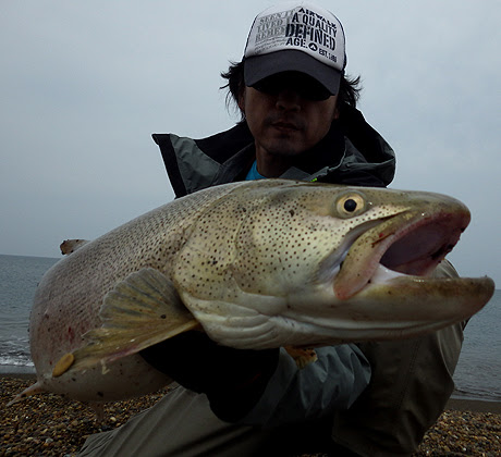 北海道遠征 幻の魚 イトウを求めて北海道に初釣行 釣行記 Lkj