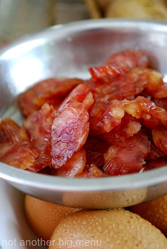 M'sian cooking - Chinese sausage 2