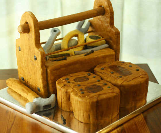 Toolbox cake