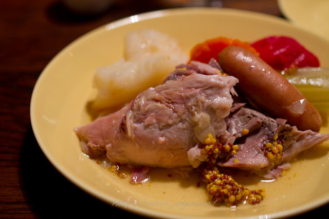骨付き豚すね肉の煮込み ゆりり亭 料理もお酒も無手勝流