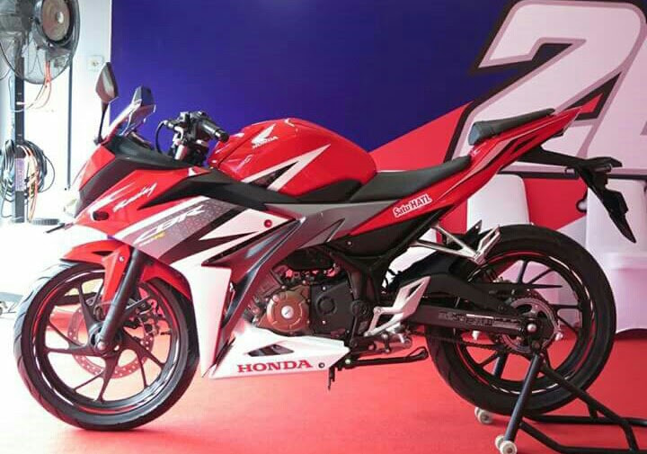 Motor Honda Terbaru All New Honda CBR 150 R 32 Jutaan 