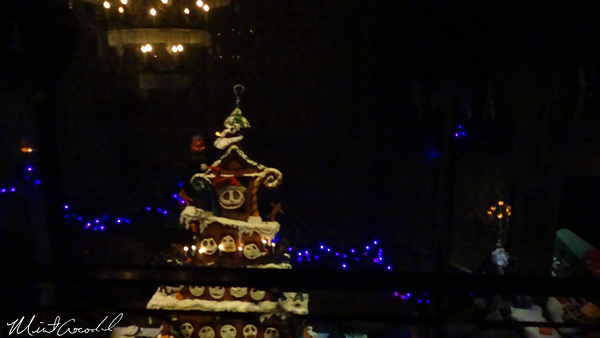 Disneyland Resort, Disneyland, Haunted Mansion Holiday, Gingerbread House