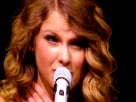 Taylor Swift Crying in Detroit