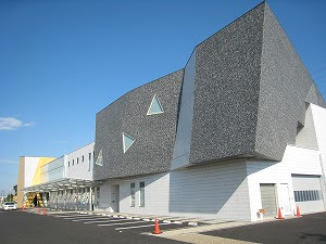 日進市立図書館 岡田新一 Nisshin City Library Shinichi Okada