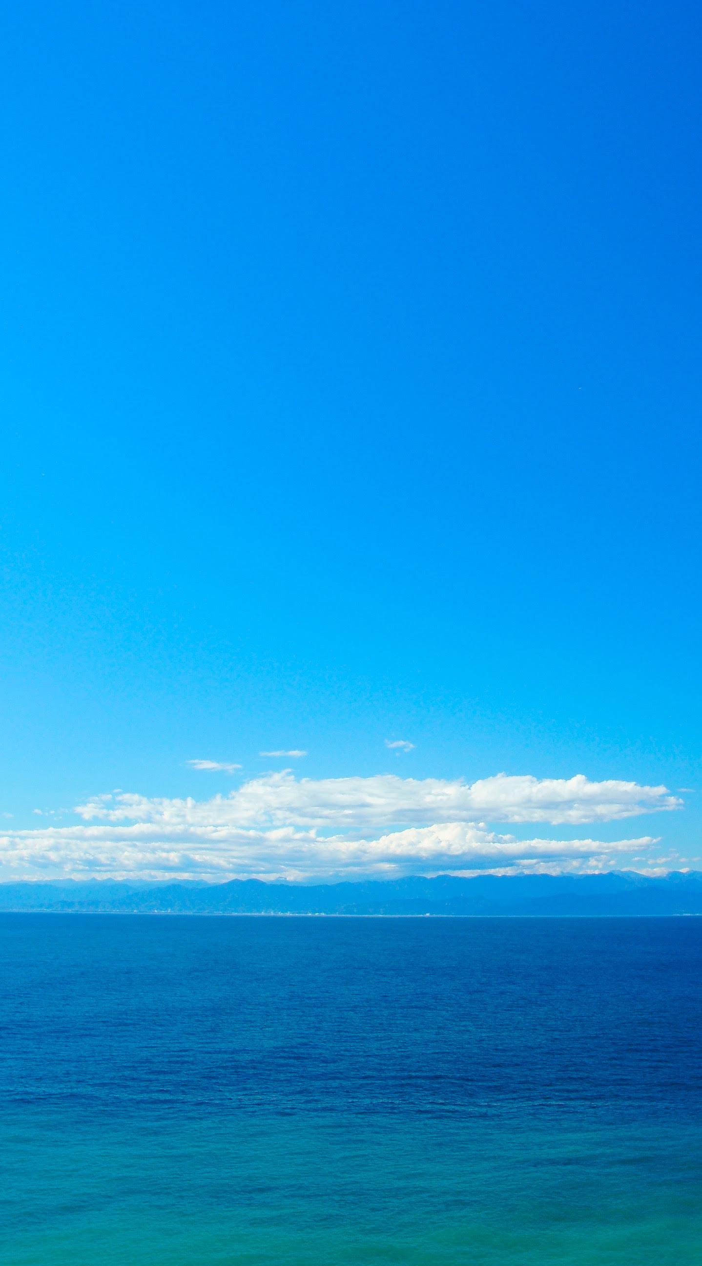 空と海 Iphone壁紙タウン