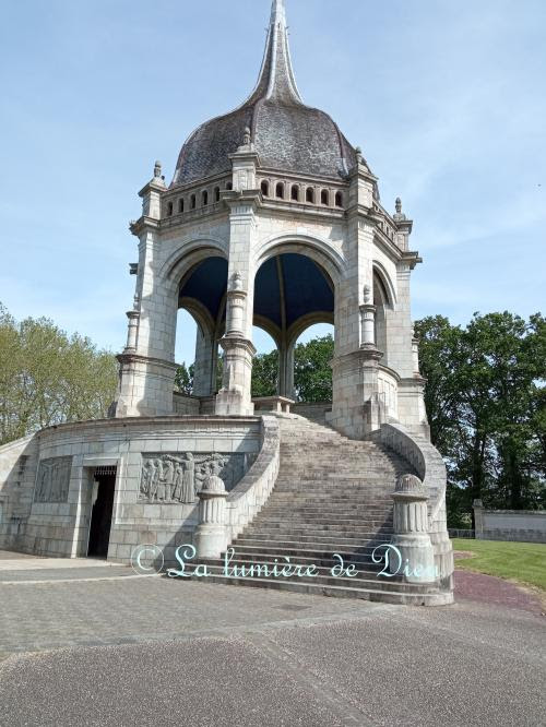 Sainte-Anne d'Auray, le mémorial de la grande guerre