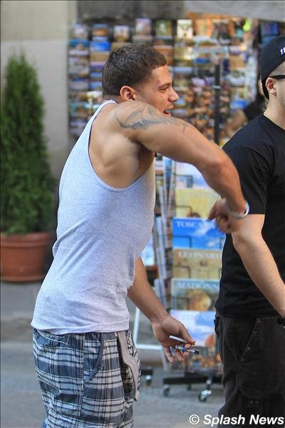 Jersey Shore#39;s Ronnie Beat Up jersey shore ronnie beats up situation. Jersey Shore#39;s Ronnie Beat Up