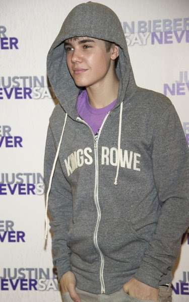justin bieber soccer in spain. justin bieber soccer jersey.