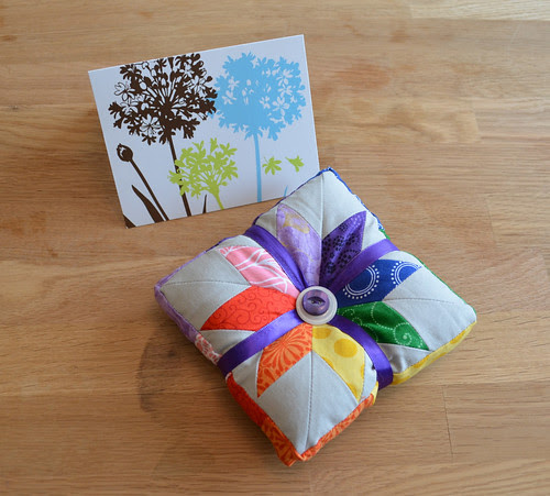 Bee a {modern} Swapper - Beautiful pincushion for me
