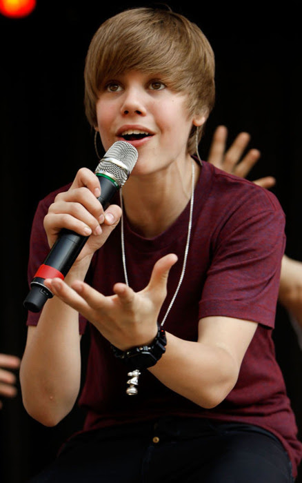 jesse mccartney 2011. Jesse McCartney had Bieber
