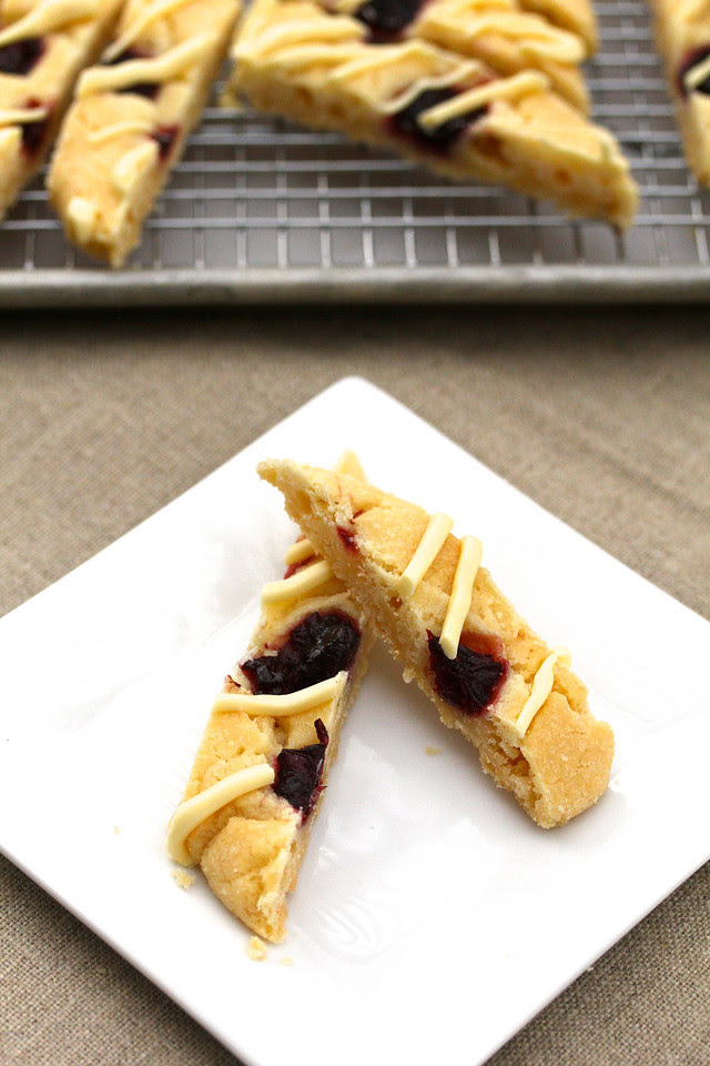 Cranberry & White Chocolate Shortbread Cookies