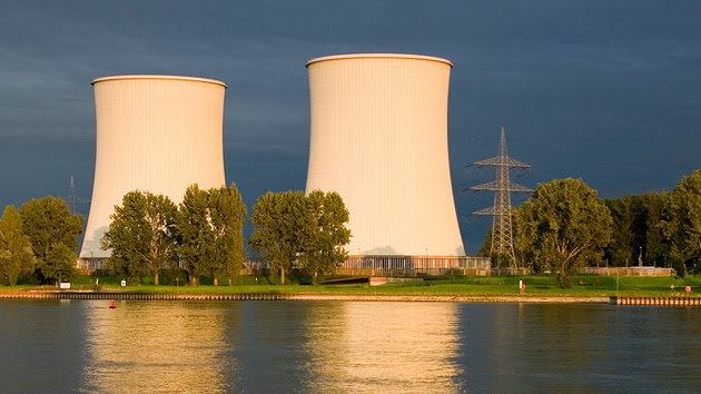 nuclear cooling towers andy rudofer flickr اختراق أجهزة هيئة تنظيم الطاقة النووية الأمريكية مرتين على الأقل