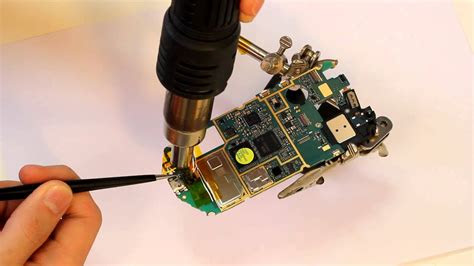 A motor had died in it, so it doesn't fly anymore. How to replace a micro-USB receptacle - Samsung Galaxy S3